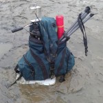 Rucksack im Wattenmeer